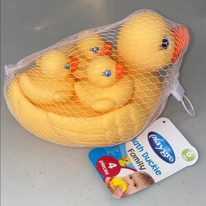 Baby Bathing Rubber Squeaky Ducks Floating Play Water Pool Tub Toys (Yellow) - 4